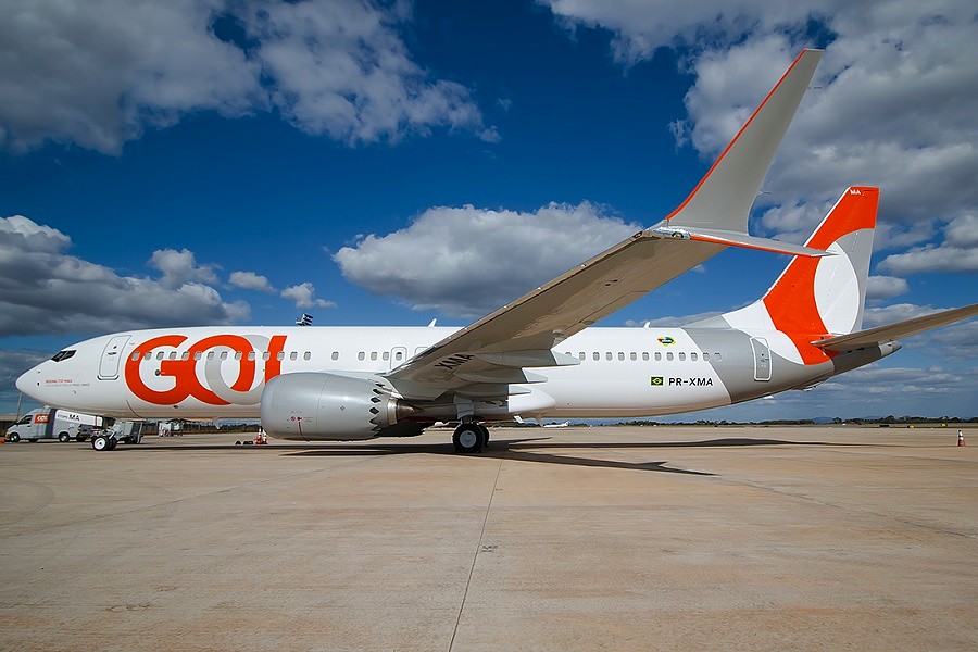 Vuelo inaugural de GOL desde Sao Paulo aterrizó en Lima esta madrugada