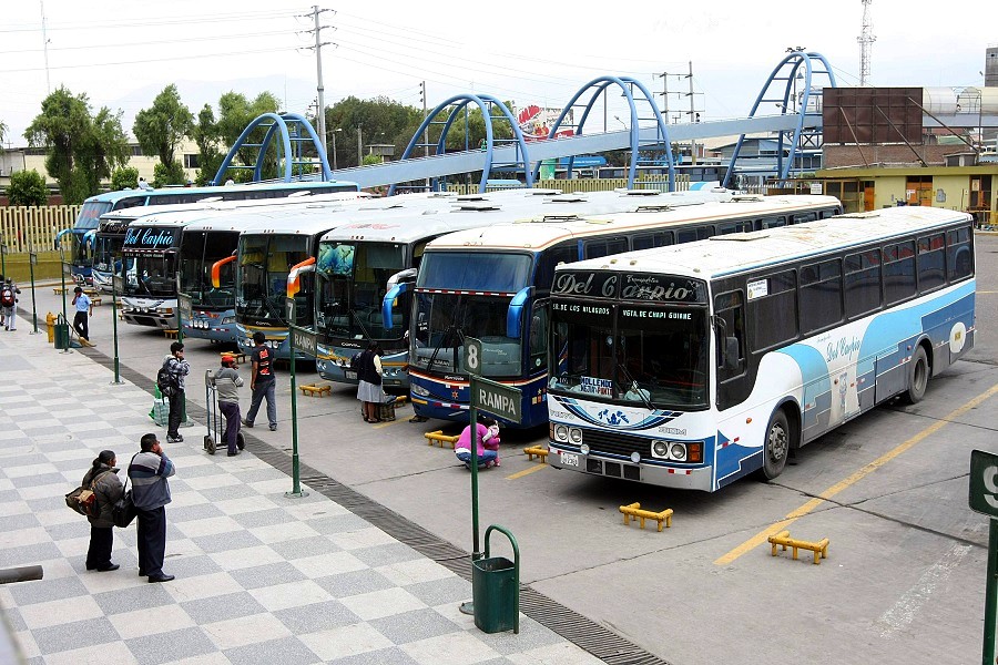 Perú gana reclamo contra Bolivia por precio de combustible para transporte internacional