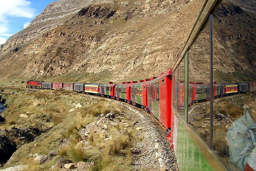 Establecen lineamientos sanitarios para reanudación del transporte ferroviario de pasajeros