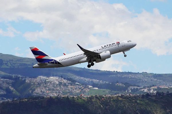 Latam habilita vuelos Bogotá – Barcelona (Venezuela) ante emergencia por terremotos