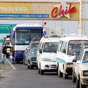 Buscan agilizar transporte de pasajeros en fronteras con Chile y Bolivia