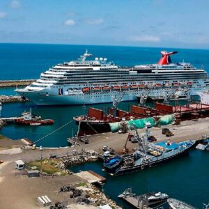 Gobierno flexibiliza los procedimientos sanitarios para reactivar el turismo de cruceros en el país