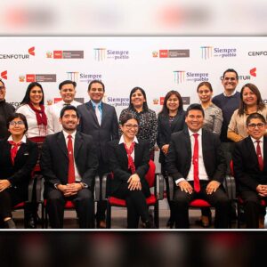 Estudiantes de Cenfotur obtienen el primer lugar en 2° Hackatón Internacional “Movilizando Talentos”