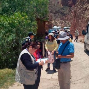 Fiscalizan labor de guías de turismo en principales sitios arqueológicos de Cusco
