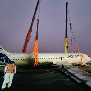 Operaciones en aeropuerto Jorge Chávez seguirán suspendidas hasta la medianoche de hoy