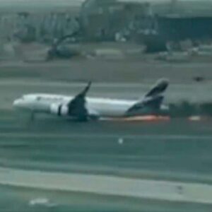 Avión de Latam se incendia en pista de aterrizaje del aeropuerto Jorge Chávez