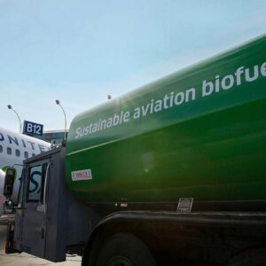 United es la primera aerolínea estadounidense en invertir en una refinería de biocombustible