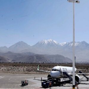 Aeropuertos de Arequipa y Andahuaylas se mantienen cerrados por actos vandálicos