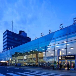 Solo pasajeros y conductores sin acompañantes podrán ingresar al aeropuerto Jorge Chávez