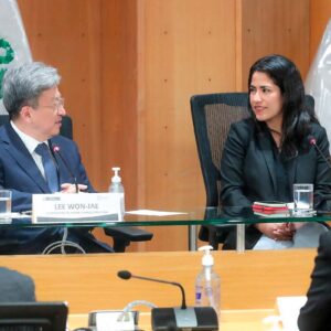 Perú y Corea buscan ampliar cooperación para impulsar proyectos ferroviarios y aéreos