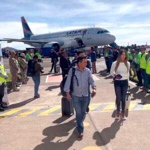 Aeropuerto de Juliaca reanudó sus operaciones esta mañana