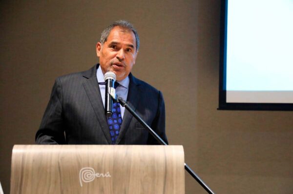 Exministro Juan Carlos Mathews advierte que cambios en PromPerú ponen en riesgo su institucionalidad