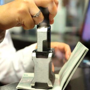 Perú elimina el sellado de pasaportes en control migratorio de vuelos internacionales