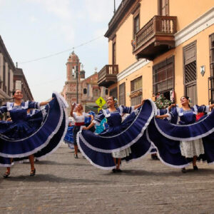 Música peruana y brasileña en Pasacalle Dominical por el Día del Padre