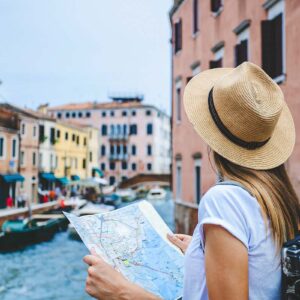 ¿Qué eligen los jóvenes de Latinoamérica a la hora de viajar? millennials vs centennials