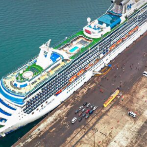 Puerto de Paracas celebra la llegada del primer crucero de la temporada 2023-2024