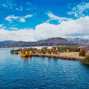 Disminución de agua en Lago Titicaca afecta al turismo y agricultura