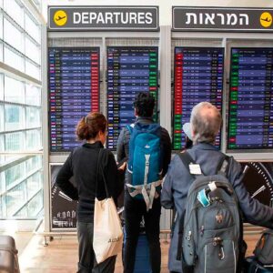 Aerolíneas internacionales cancelan vuelos a Israel tras ataque de Hamas