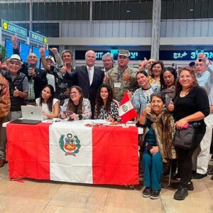 Más de 50 turistas peruanos están listos para ser evacuados de Israel