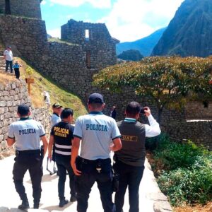 Cusco: fiscalizan labor de guías de turismo en Machu Picchu