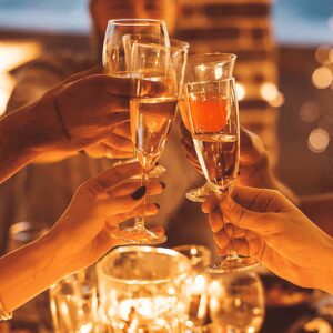 Gobierno no prohibirá fiestas de Año Nuevo pese a incremento de Covid-19