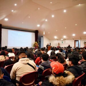 Cusco: capacitan a más de 250 licenciados y guías oficiales de turismo