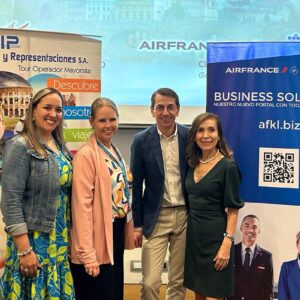 Oficina Czech Tourism, VIP Viajes y KLM / Air France presentaron Navidad en Europa del Este