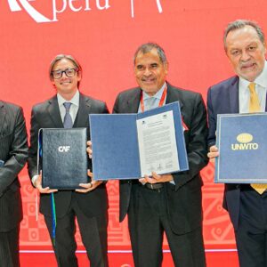 Mincetur y CAF suscriben acuerdo para potenciar el desarrollo turístico del Perú