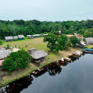 Comunidades nativas promueven la conservación y el turismo sostenible en reserva Pacaya Samiria