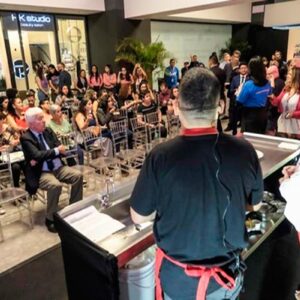 Ceviche peruano destaca en evento gastronómico internacional de Brasil