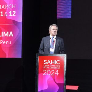 José Koechlin: se necesita trabajar en el desarrollo del turismo para atraer a potenciales inversionistas