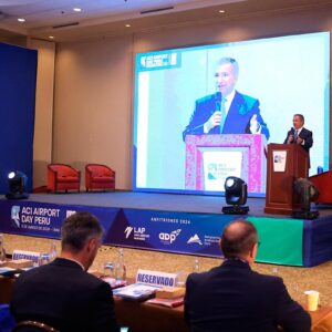 Gobierno elabora Plan Nacional de Infraestructura Aeroportuaria