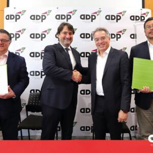 AdP firma contrato para mejoras en aeropuerto de Trujillo por US$ 2 millones