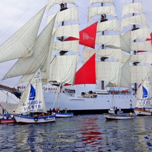 BAP Unión y Casa Perú regresan al país tras dar la vuelta al mundo mostrando nuestros atractivos