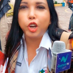 Ministra Galdo pierde los papeles y protagoniza altercado con periodista en Cusco