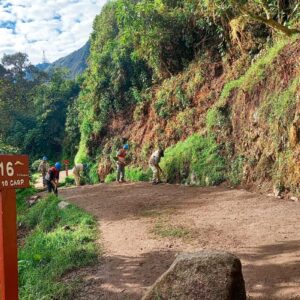 Rehabilitan campamentos 16 y 17 del Camino Inca a Machu Picchu: turistas ya los usan