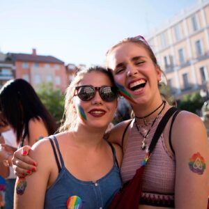 Airbnb: Lima es uno de los destinos más reservados por jóvenes para celebraciones del Orgullo