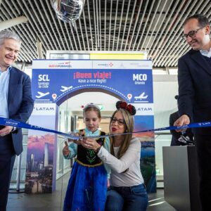 Latam Airlines inaugura vuelos directos entre Santiago y Orlando