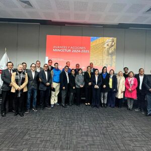 Mincetur articula acciones para mejorar conectividad aérea en regiones y potenciar destinos turísticos a nivel nacional