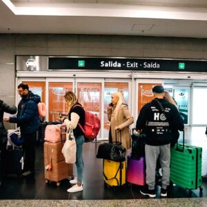 Argentina: termina huelga de sindicatos aeronáuticos que afectó a 15,000 pasajeros