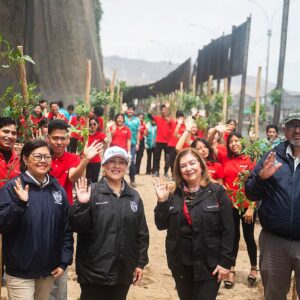 Cenfotur y Municipalidad de Barranco plantan 51 árboles por el Día Mundial del Turismo