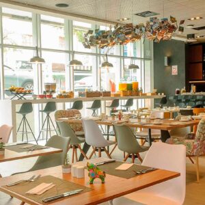 INNSiDE Lima Miraflores implementa la categoría de hospedaje de media pensión para sus clientes