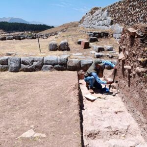 Investigadores identifican etapas de construcción de la arquitectura temprana en Sacsayhuamán