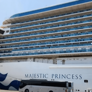 Puerto del Callao recibió el crucero de lujo más grande de la temporada