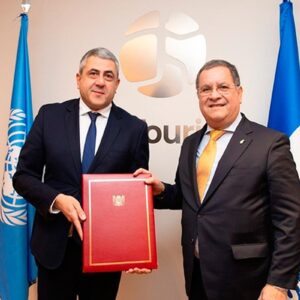 Embajador de Perú presentó cartas credenciales ante secretario general de ONU Turismo