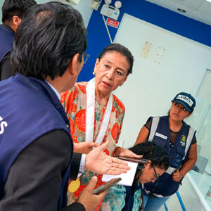 Realizan operativo en las agencias de viajes de Breña para evitar estafas a usuarios