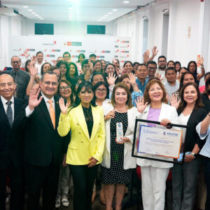 Cenfotur recibe reconocimiento “Cooperación Turística Internacional 2024 -2025” otorgado en FITUR