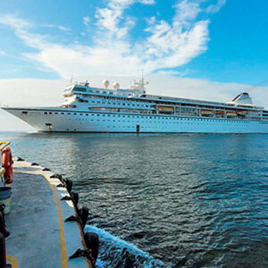 Más de mil pasajeros y tripulantes llegaron a Arequipa en crucero Amera