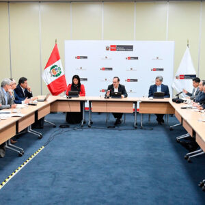 MEF refuerza reuniones con gremios empresariales para lanzar primer paquete de desregulación