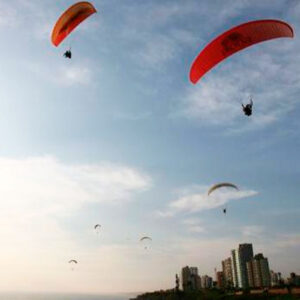 Miraflores suspende vuelos en parapente hasta el 10 de marzo tras accidente